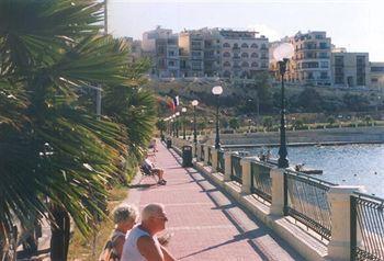 The Mediterranea Hotel & Suites Σεντ Πόλς Μπέι Εξωτερικό φωτογραφία
